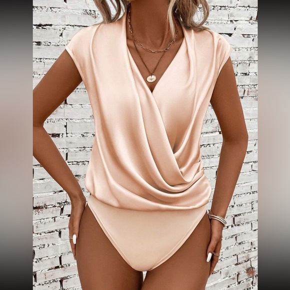 Luxe draped bodysuit - Picture 2 of 16
